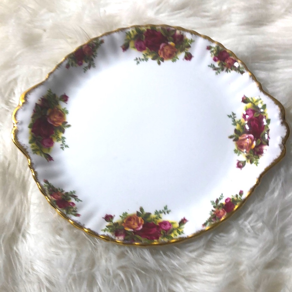 ⭐️HOST PICK⭐️ OLD COUNTRY ROSES Royal Albert Serving Plate